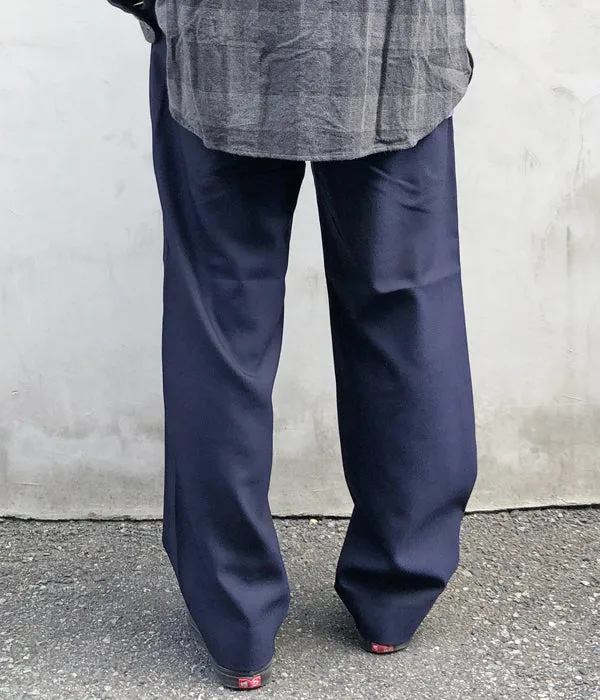 WELCOME-RAIN/TWILL SERGE 2 TUCK TROUSER (NAVY)